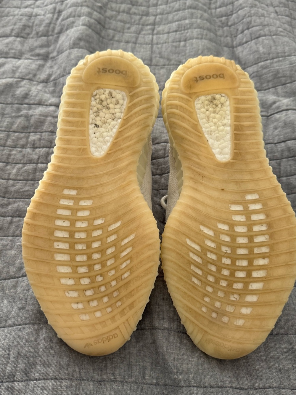 Yeezy Boost 350 V2 triple white Sneakers - Picture 6 of 6